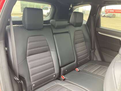 used 2021 Honda CR-V car, priced at $25,900
