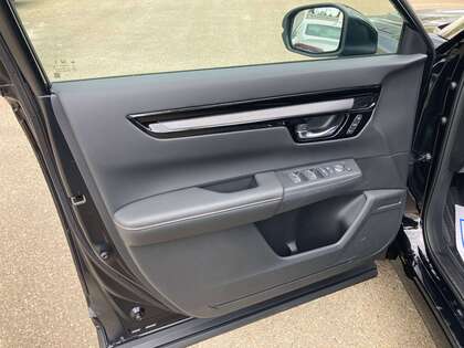 used 2025 Honda CR-V Hybrid car, priced at $46,900