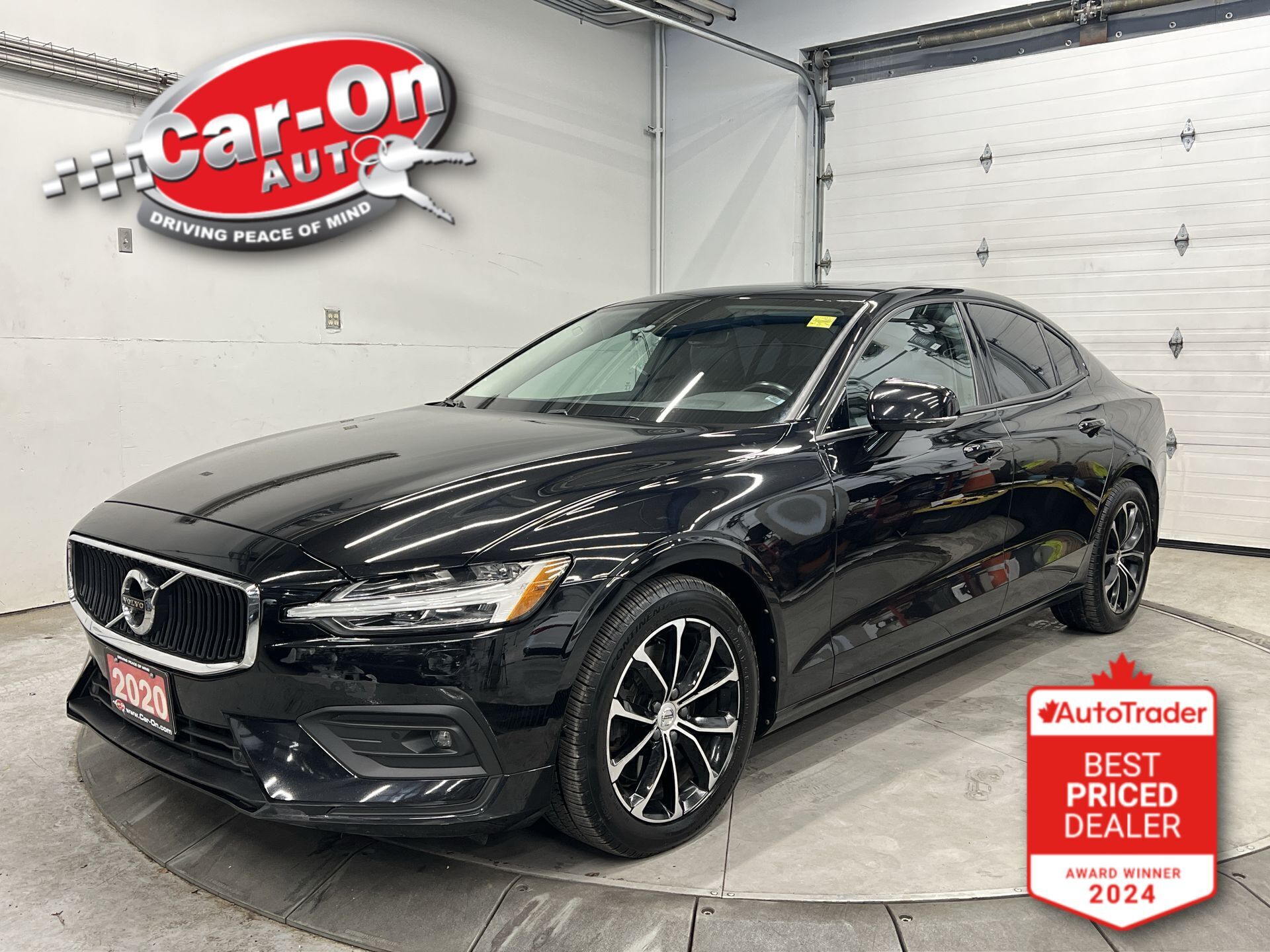 Black 2020 Volvo S60 T5 Momentum FWD Sedan Front-Wheel Drive Automatic