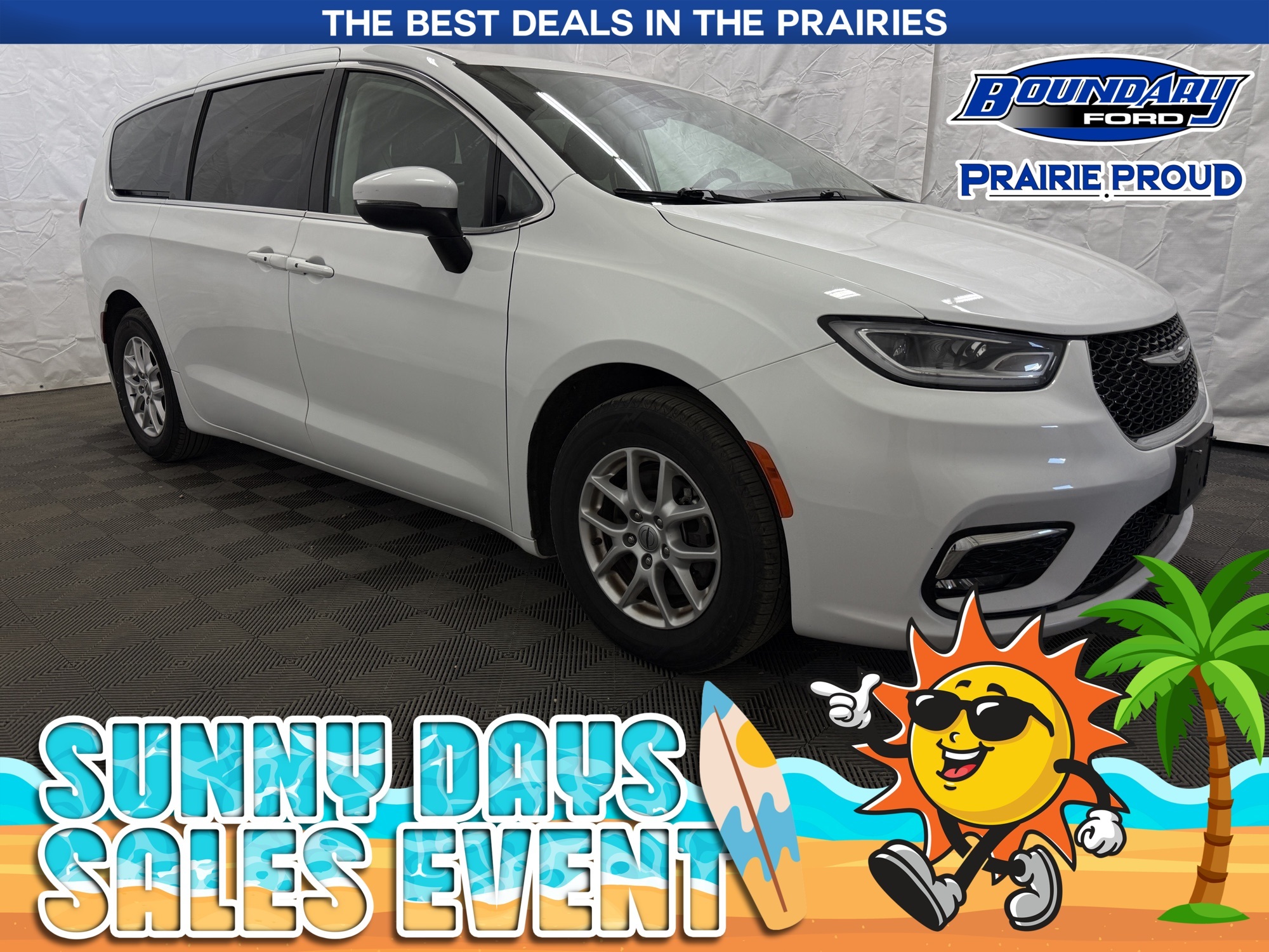 White 2023 Chrysler Pacifica Touring L FWD Minivan Front-Wheel Drive 9-Speed Automatic