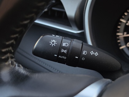 used 2021 Toyota Highlander car, priced at $39,995