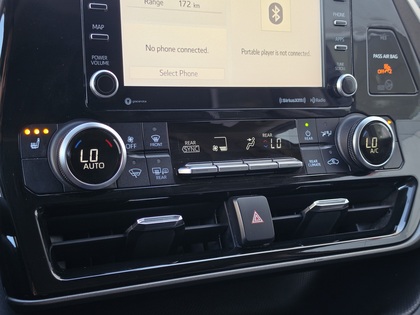used 2021 Toyota Highlander car, priced at $39,995