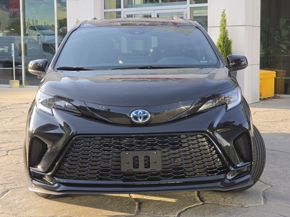 used 2025 Toyota Sienna car, priced at $63,995
