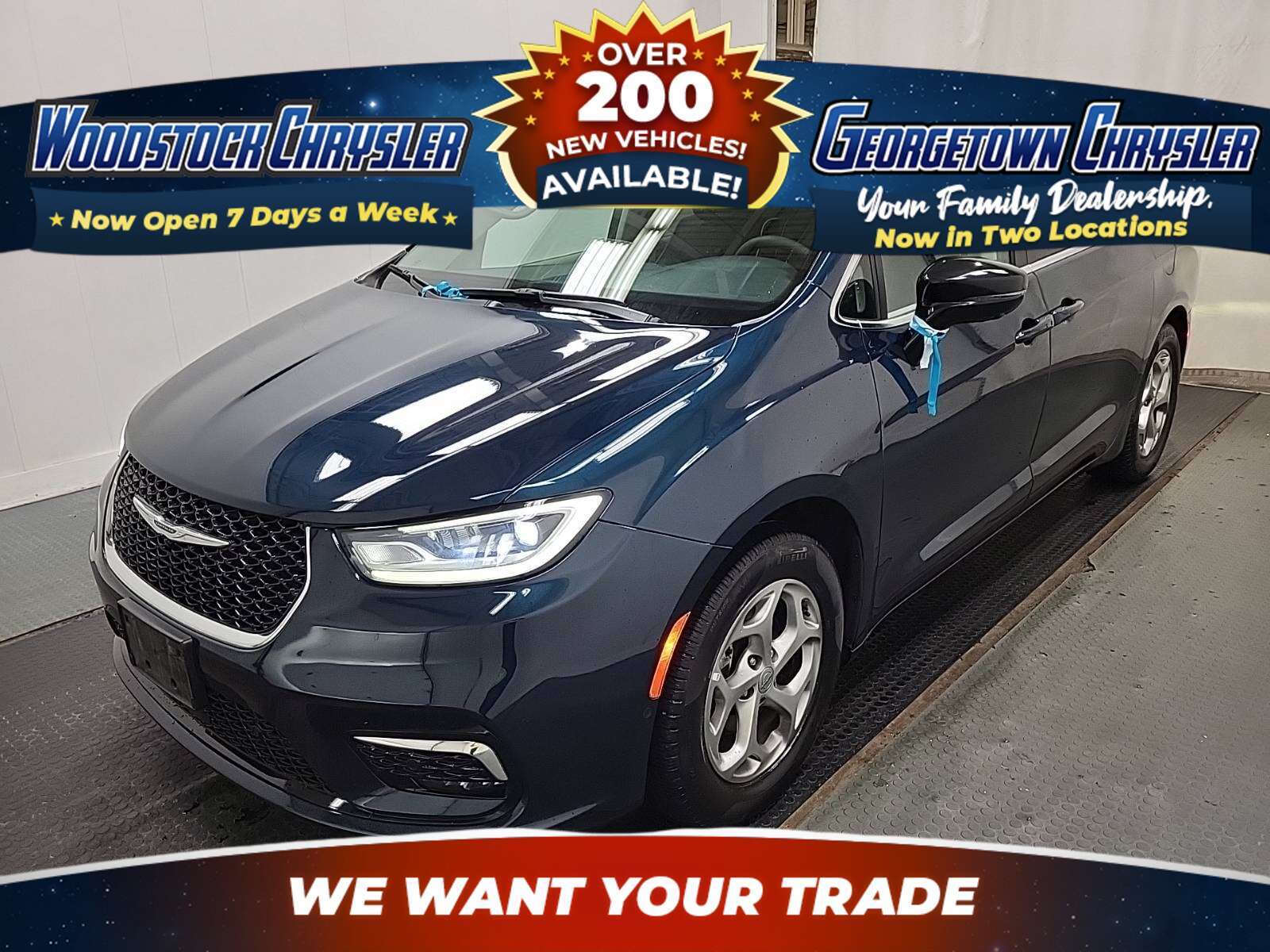 Blue 2024 Chrysler Pacifica Limited FWD Minivan Front-Wheel Drive 7-Speed Automatic