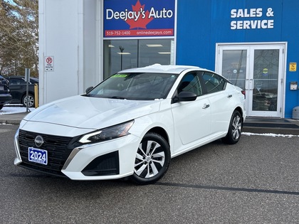 White 2024 Nissan Altima 2.5 S AWD Sedan Automatic
