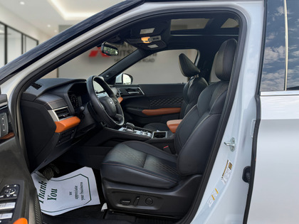 used 2024 Mitsubishi Outlander car, priced at $39,950