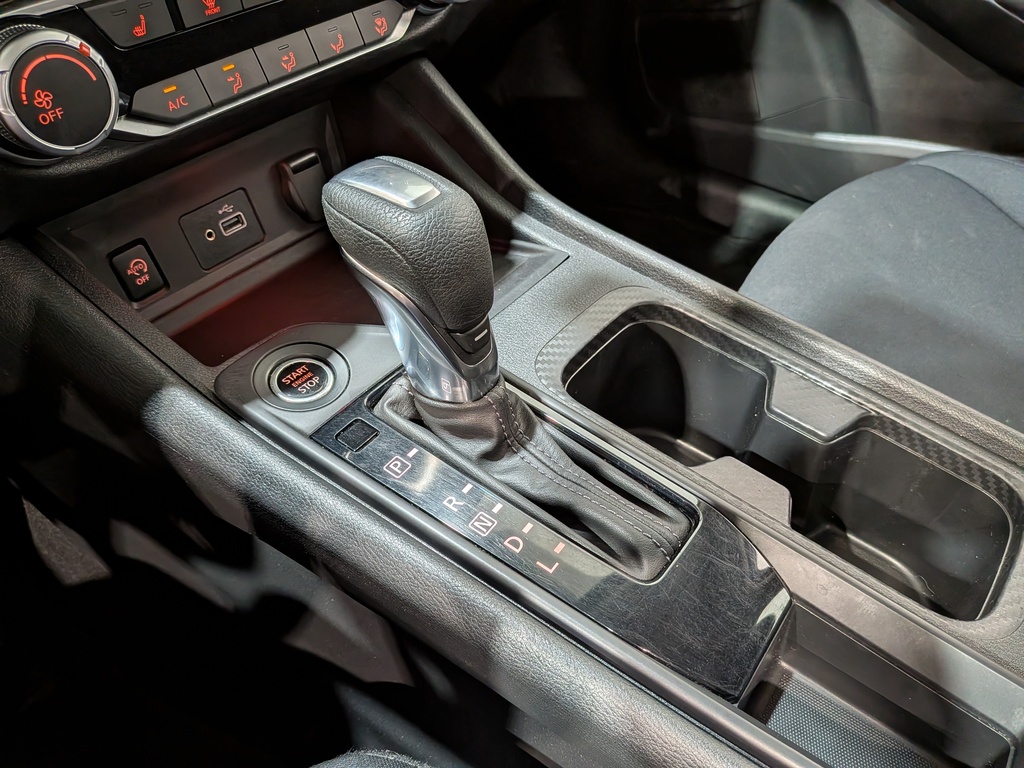 Nissan Sentra 2024