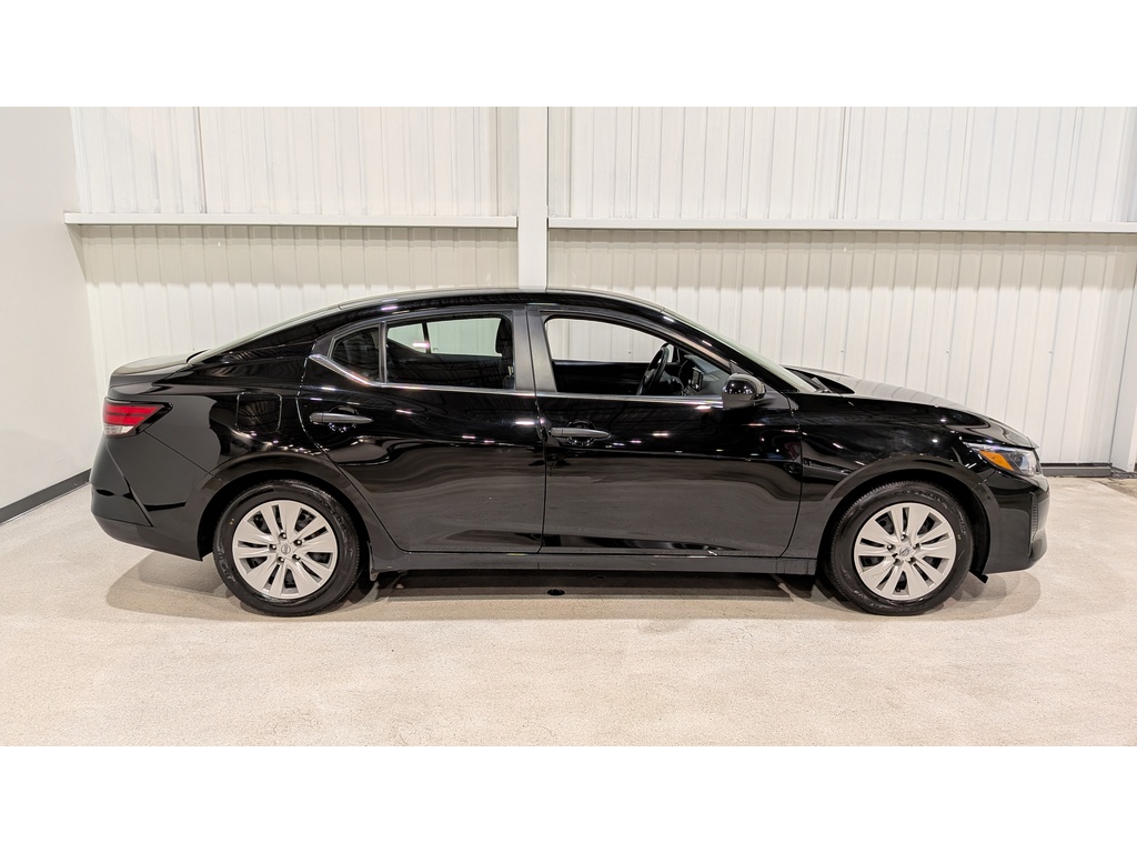 Nissan Sentra 2024