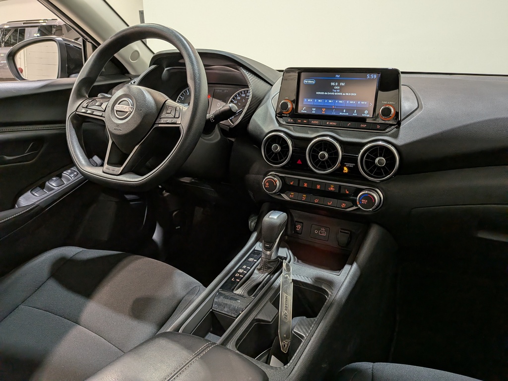 Nissan Sentra 2024