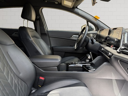 used 2025 Kia Sportage car, priced at $33,901
