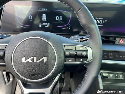 used 2025 Kia Sportage car, priced at $35,888