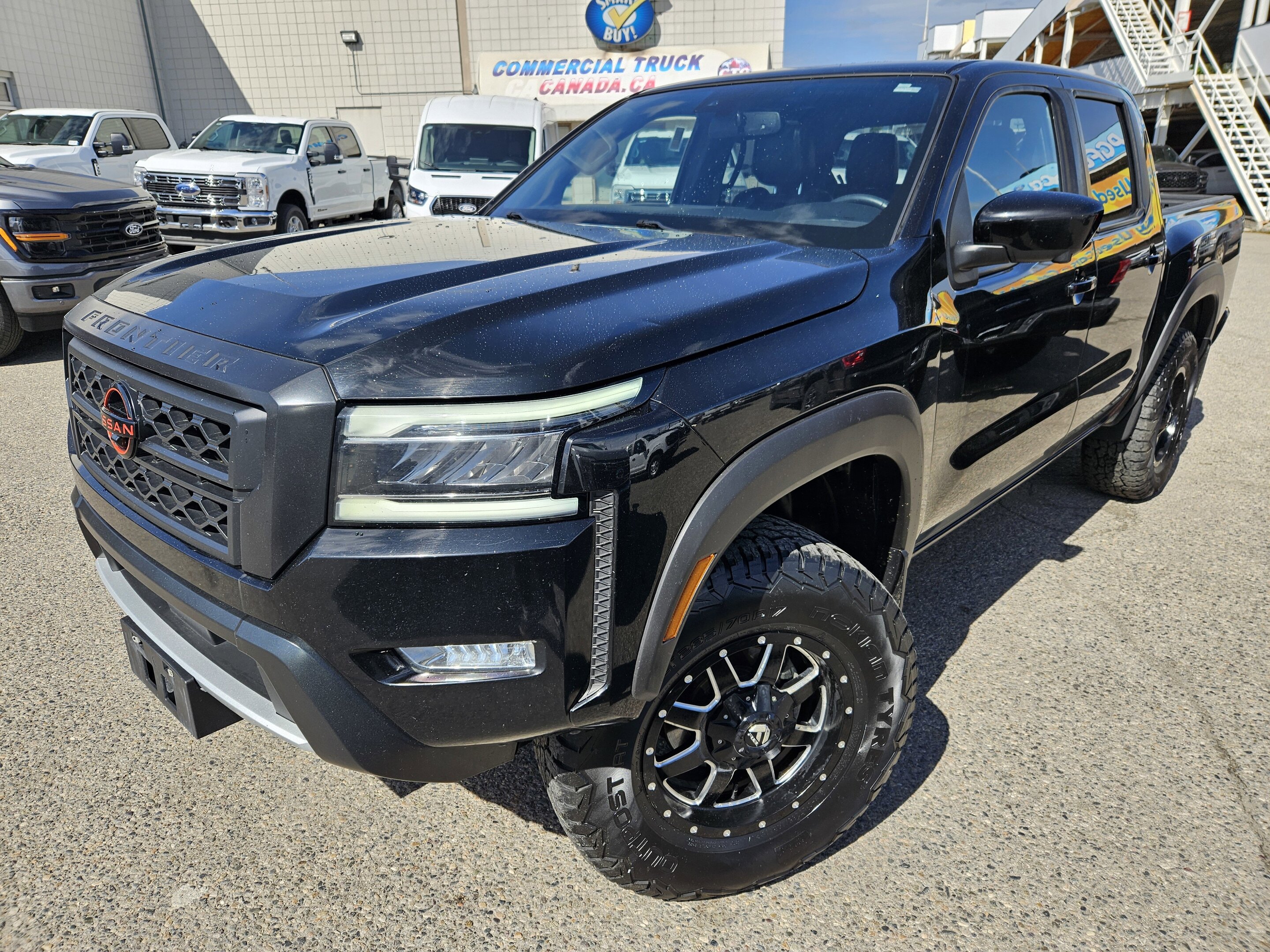 2022 Nissan Frontier PRO-4X Crew Cab 4WD