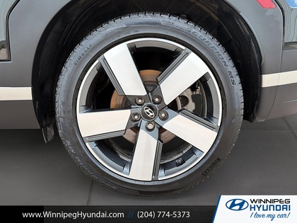 used 2024 Hyundai Santa Fe car, priced at $43,497