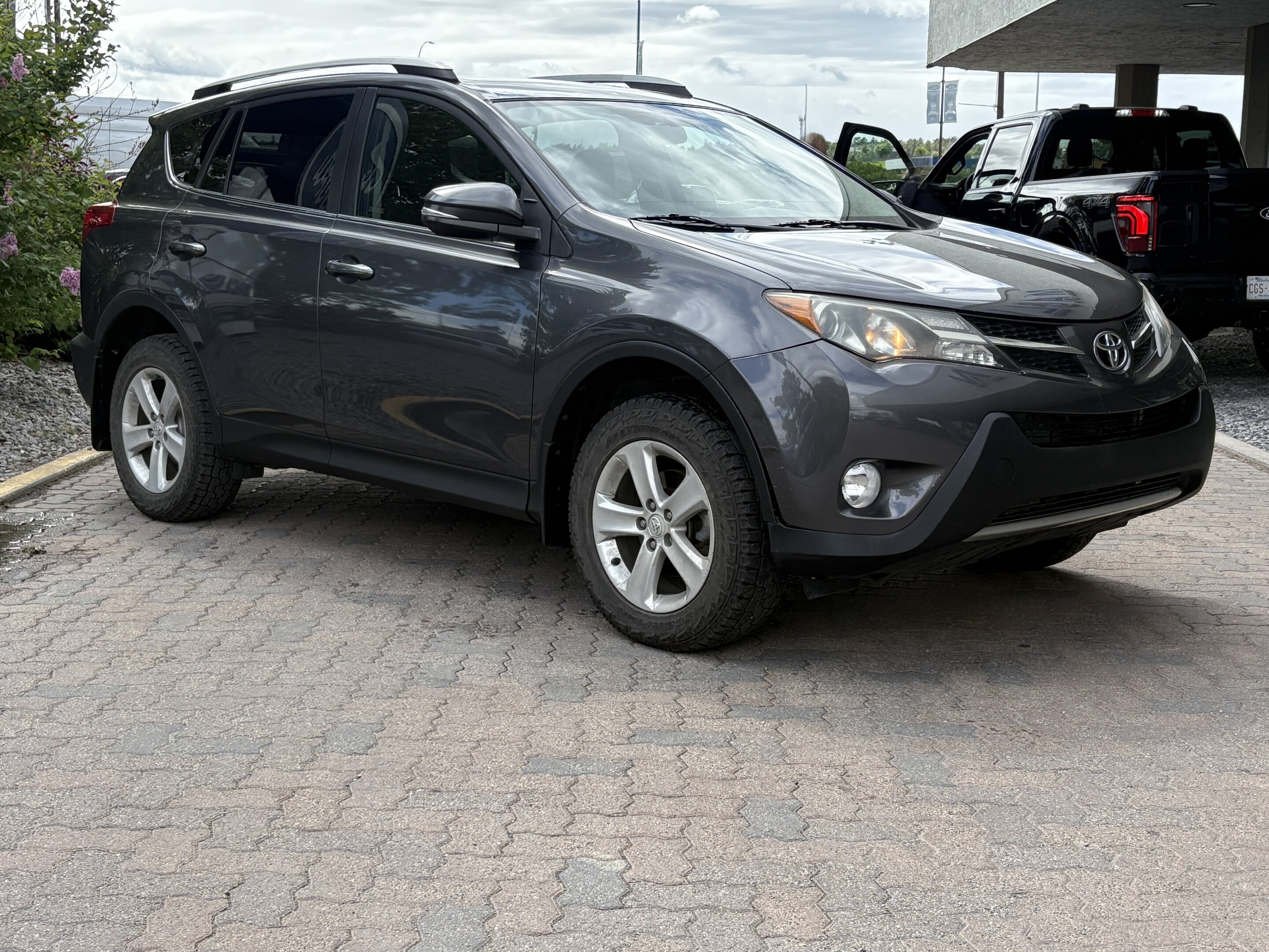 Gray 2013 Toyota RAV4 XLE AWD SUV / Crossover All-Wheel Drive 6-Speed Automatic