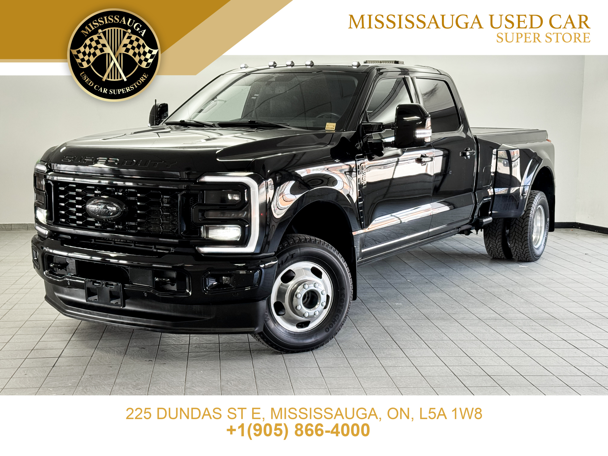Black 2023 Ford F-350 Super Duty Platinum Crew Cab LB DRW 4WD Pickup Truck Four-Wheel Drive Automatic