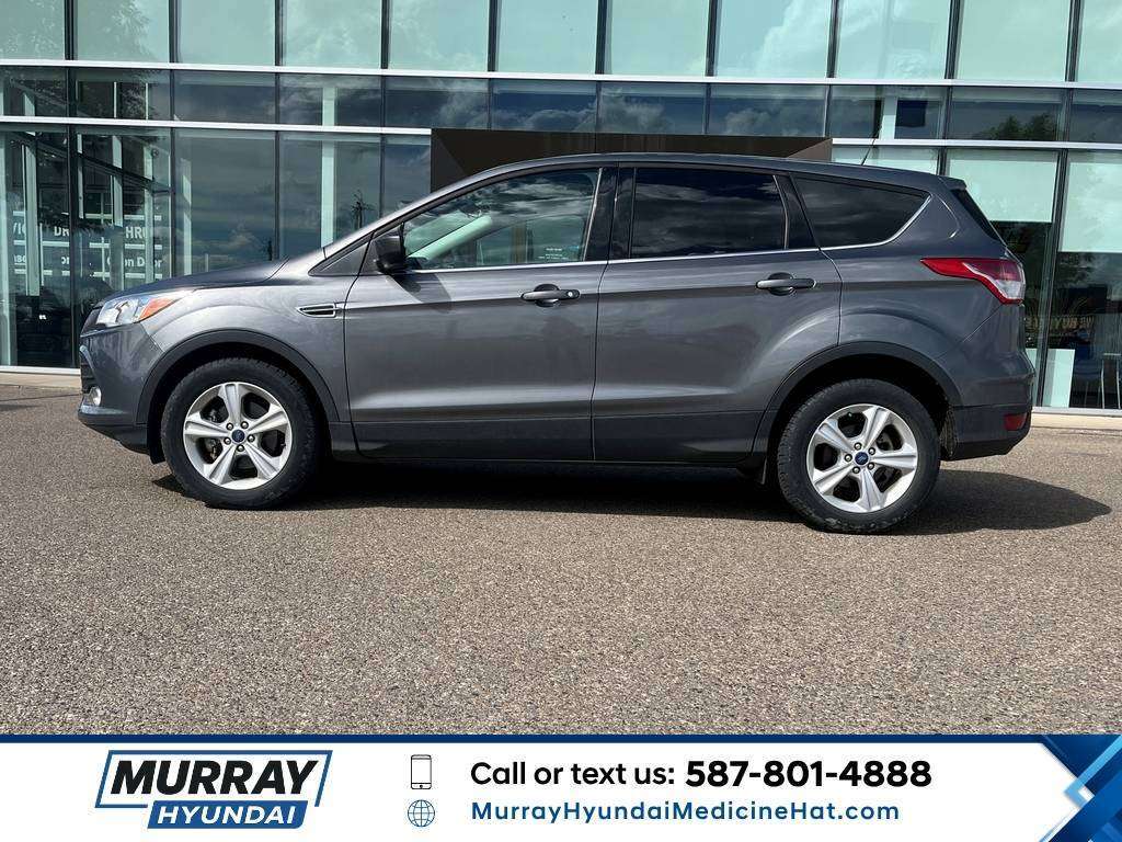 Gray (Sterling Grey Metallic) 2014 Ford Escape SE FWD SUV / Crossover Front-Wheel Drive 6-Speed Automatic