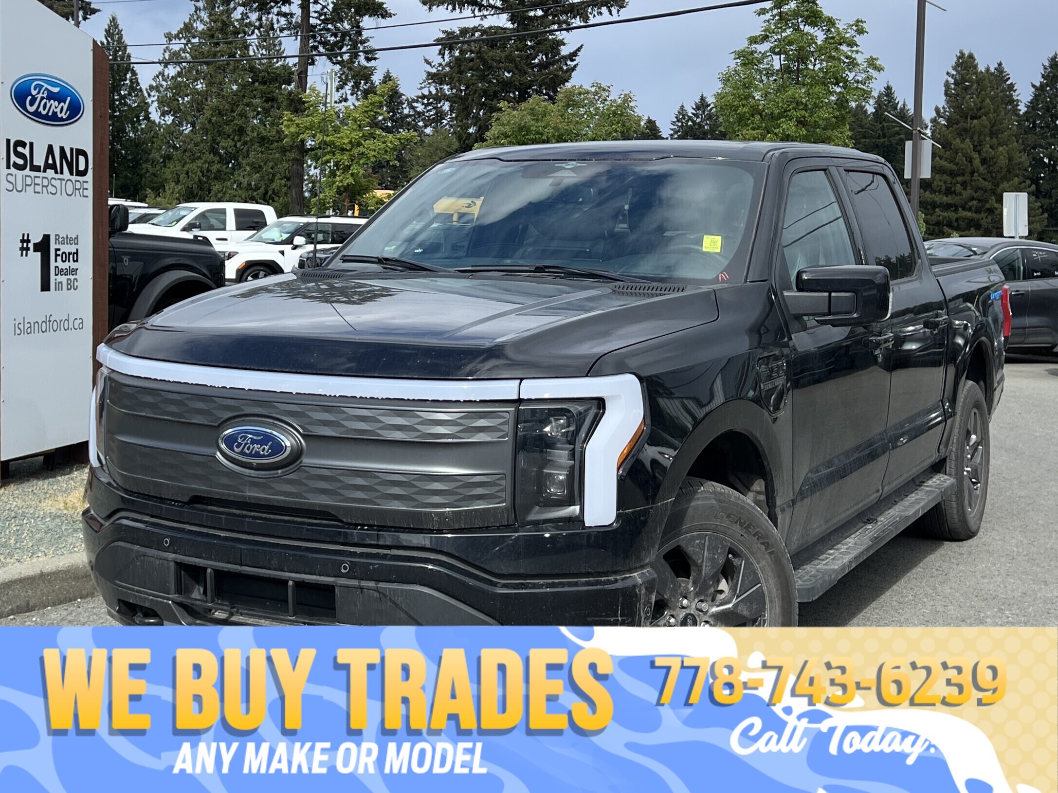 2023 Ford F-150 Lightning Lariat SuperCrew AWD