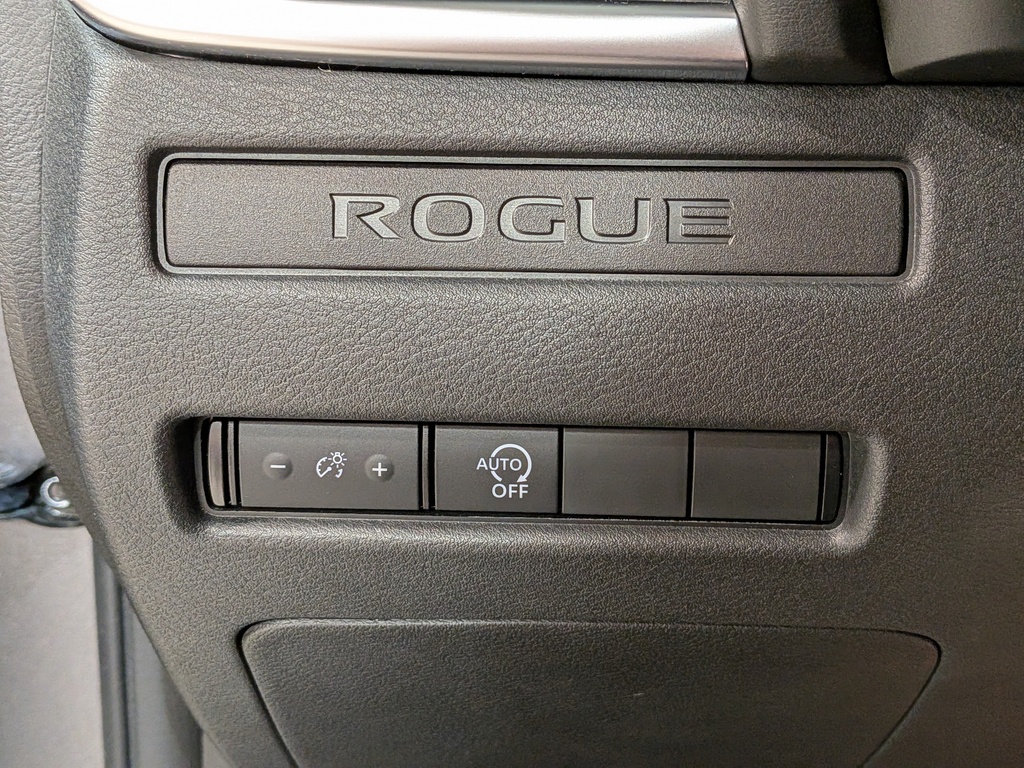 Nissan Rogue 2024