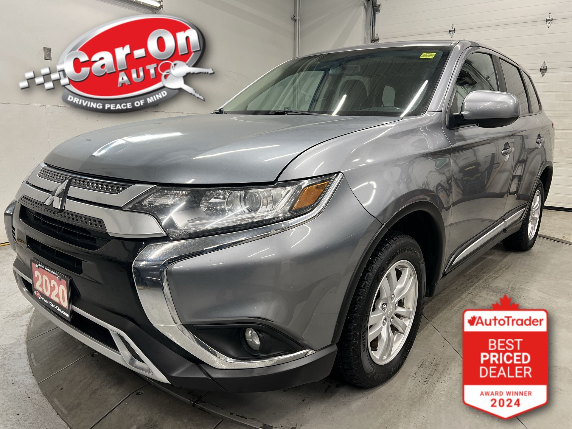 Silver 2020 Mitsubishi Outlander ES S-AWC SUV / Crossover All-Wheel Drive Automatic