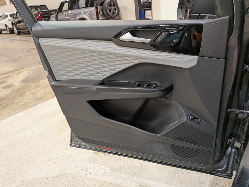 Volkswagen Taos 2024