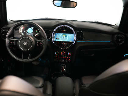 used 2023 MINI 5 Door car, priced at $25,900