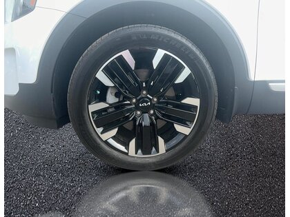 used 2023 Kia Telluride car, priced at $46,999