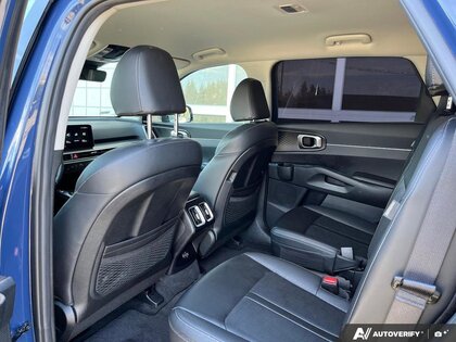 used 2024 Kia Sorento car, priced at $38,888