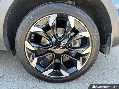 used 2024 Kia Sorento car, priced at $38,888