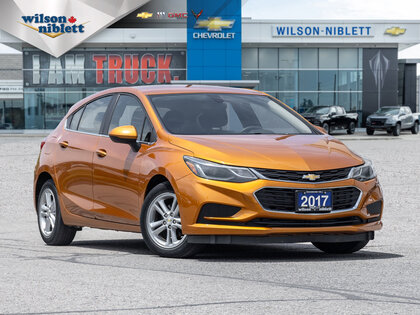 2017 Chevrolet Cruze LT Hatchback FWD