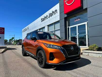 Orange 2021 Nissan Kicks SR FWD SUV / Crossover Front-Wheel Drive Continuously Variable Transmission