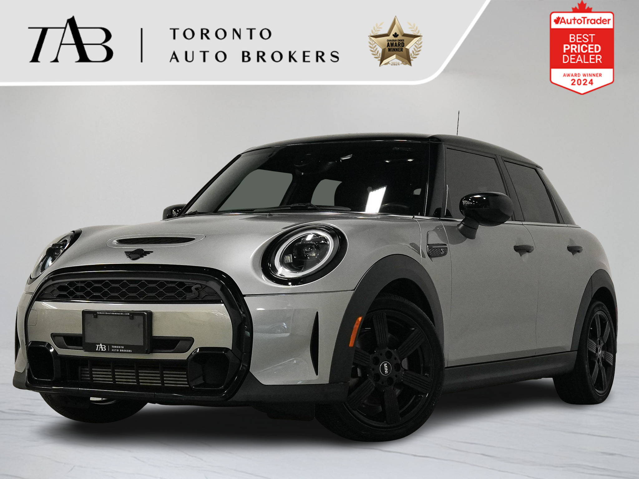 Silver 2023 MINI Cooper S 4-Door Hatchback FWD Hatchback Front-Wheel Drive Automatic
