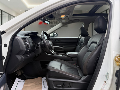 used 2023 Nissan Pathfinder car, priced at $39,950