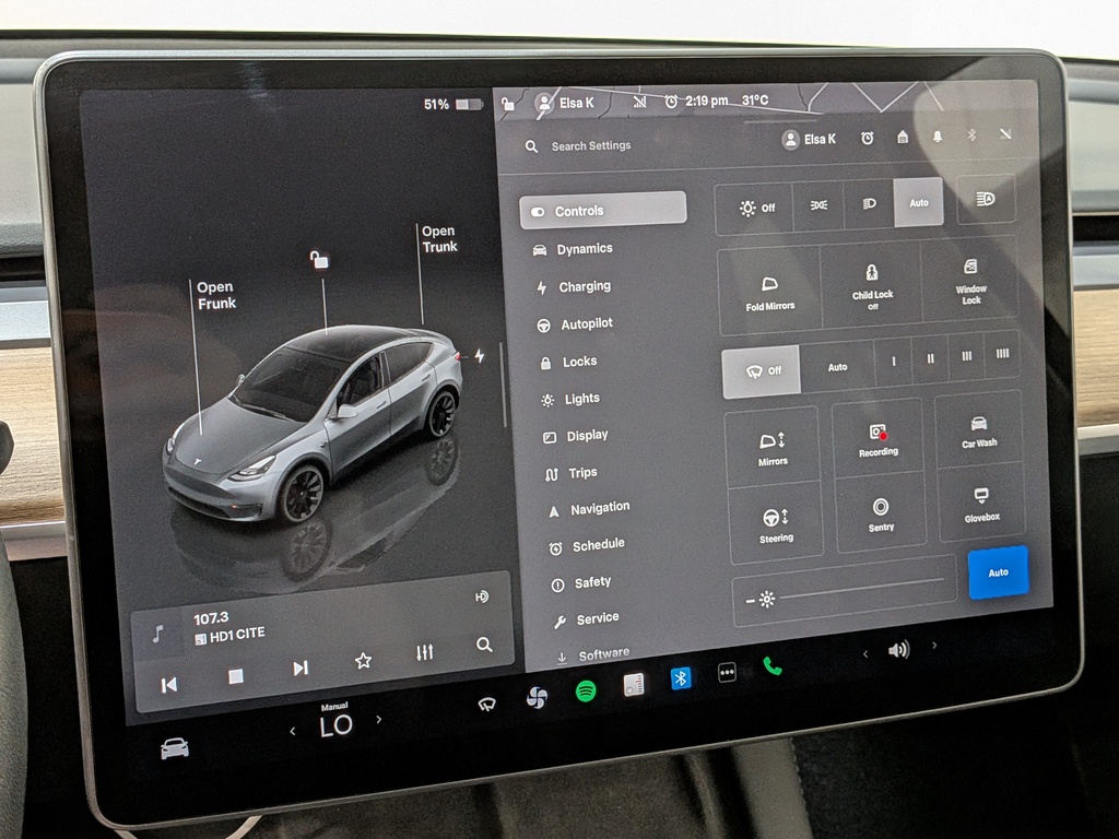 Tesla Model Y 2023