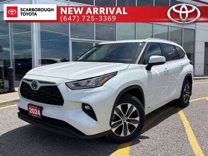 used 2024 Toyota Highlander car, priced at $53,995