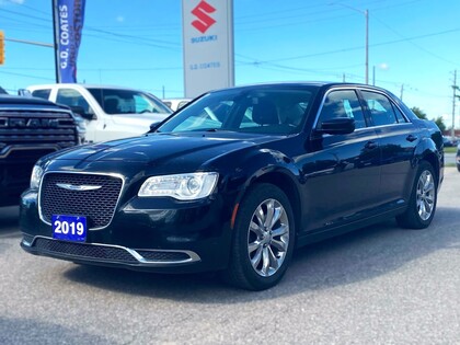 Black 2019 Chrysler 300 Touring AWD Sedan All-Wheel Drive 8-Speed Automatic