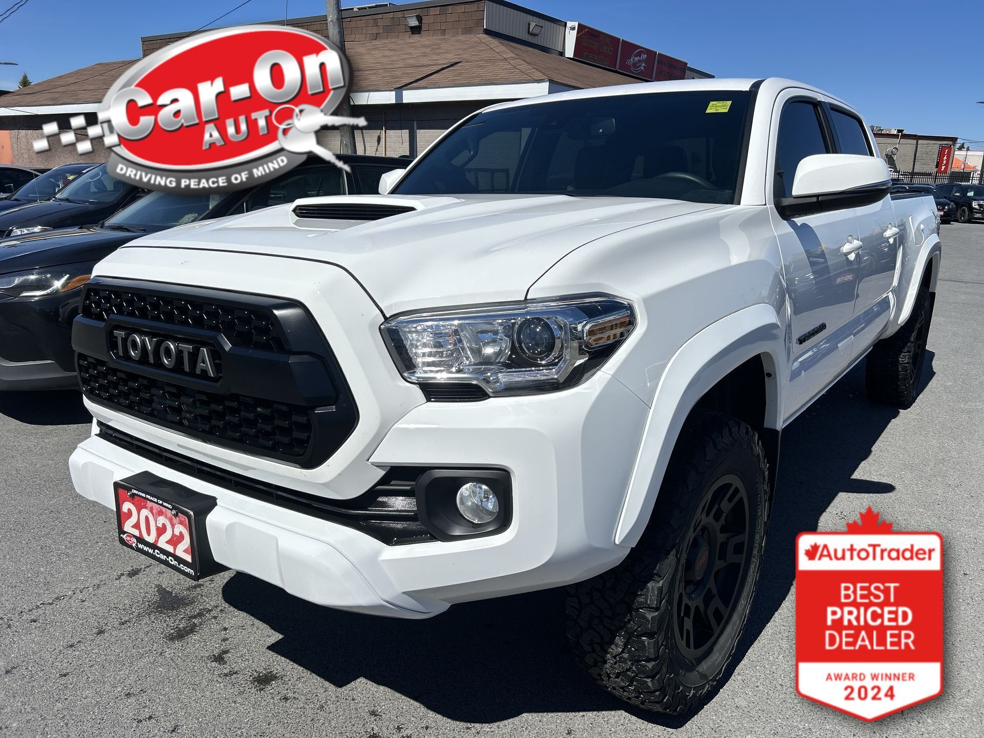 White 2022 Toyota Tacoma TRD Sport Double Cab LB 4WD Pickup Truck Four-Wheel Drive Automatic
