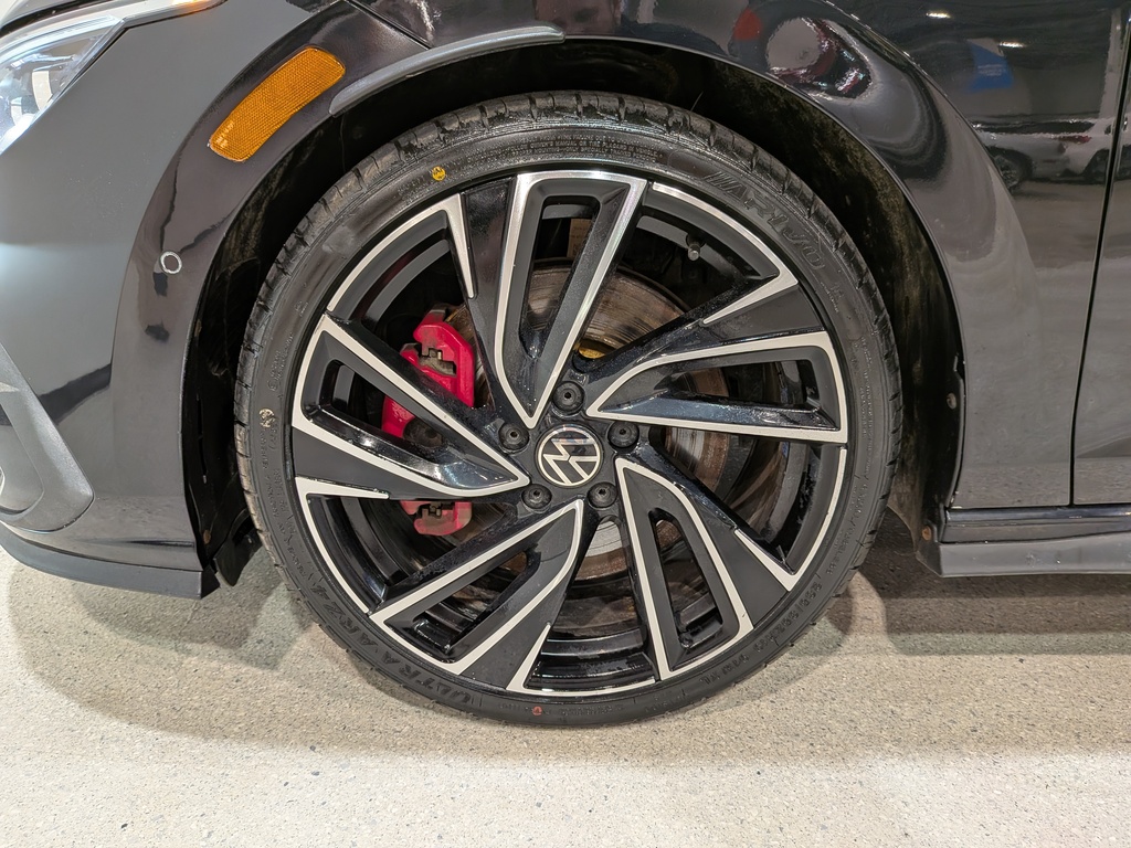 Volkswagen Golf GTI 2023