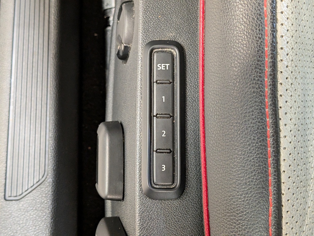 Volkswagen Golf GTI 2023