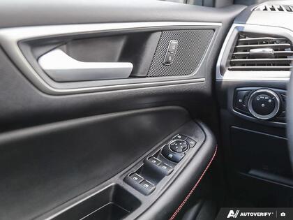 used 2024 Ford Edge car, priced at $32,995