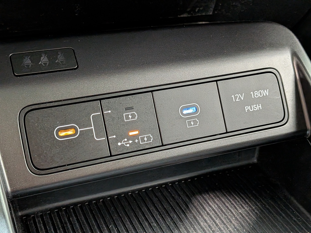 Hyundai Kona 2025