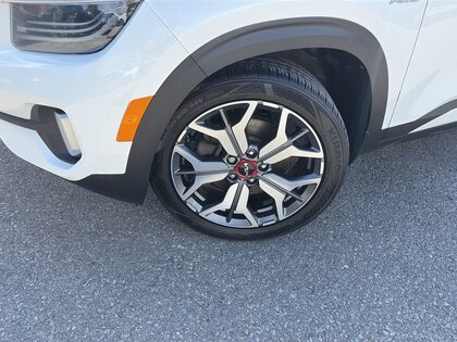 used 2023 Kia Seltos car, priced at $25,999