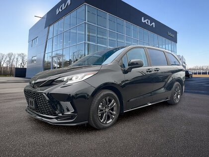 used 2026 Toyota Sienna car, priced at $65,999