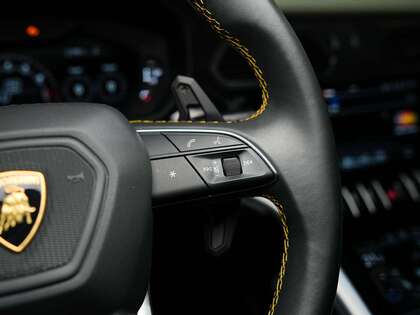 used 2022 Lamborghini Urus car, priced at $259,900