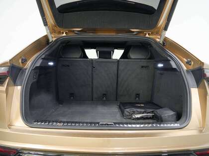 used 2022 Lamborghini Urus car, priced at $259,900