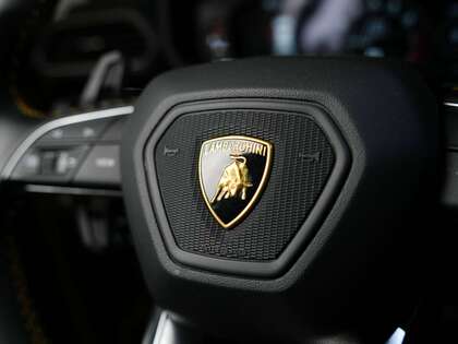 used 2022 Lamborghini Urus car, priced at $259,900