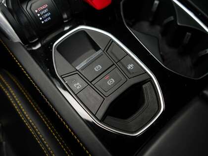 used 2022 Lamborghini Urus car, priced at $259,900
