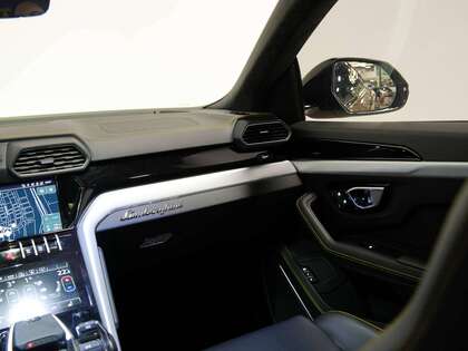 used 2022 Lamborghini Urus car, priced at $259,900