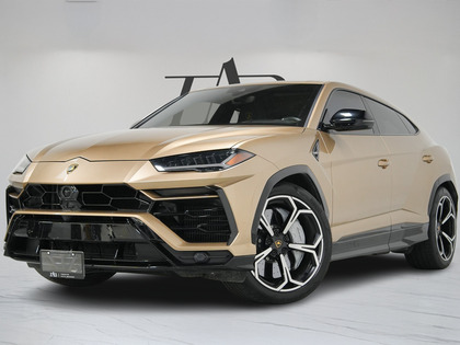 used 2022 Lamborghini Urus car, priced at $259,900