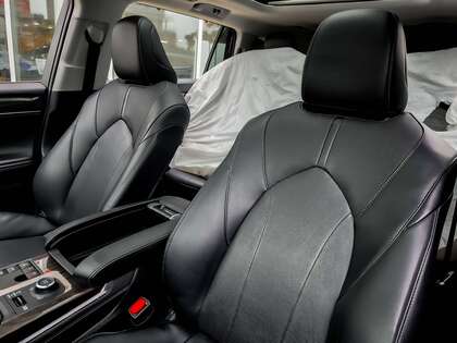 used 2025 Toyota Highlander car, priced at $56,495