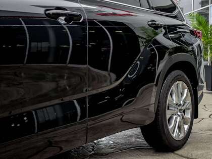 used 2025 Toyota Highlander car, priced at $56,495